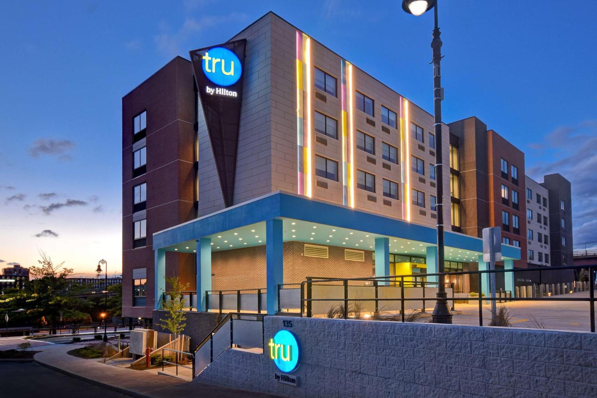 Tru By Hilton Manchester Downtown Esterno foto